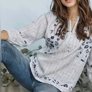 J. Jill Women's 100% Linen Striped Embroidered floral Peasant Top size XS